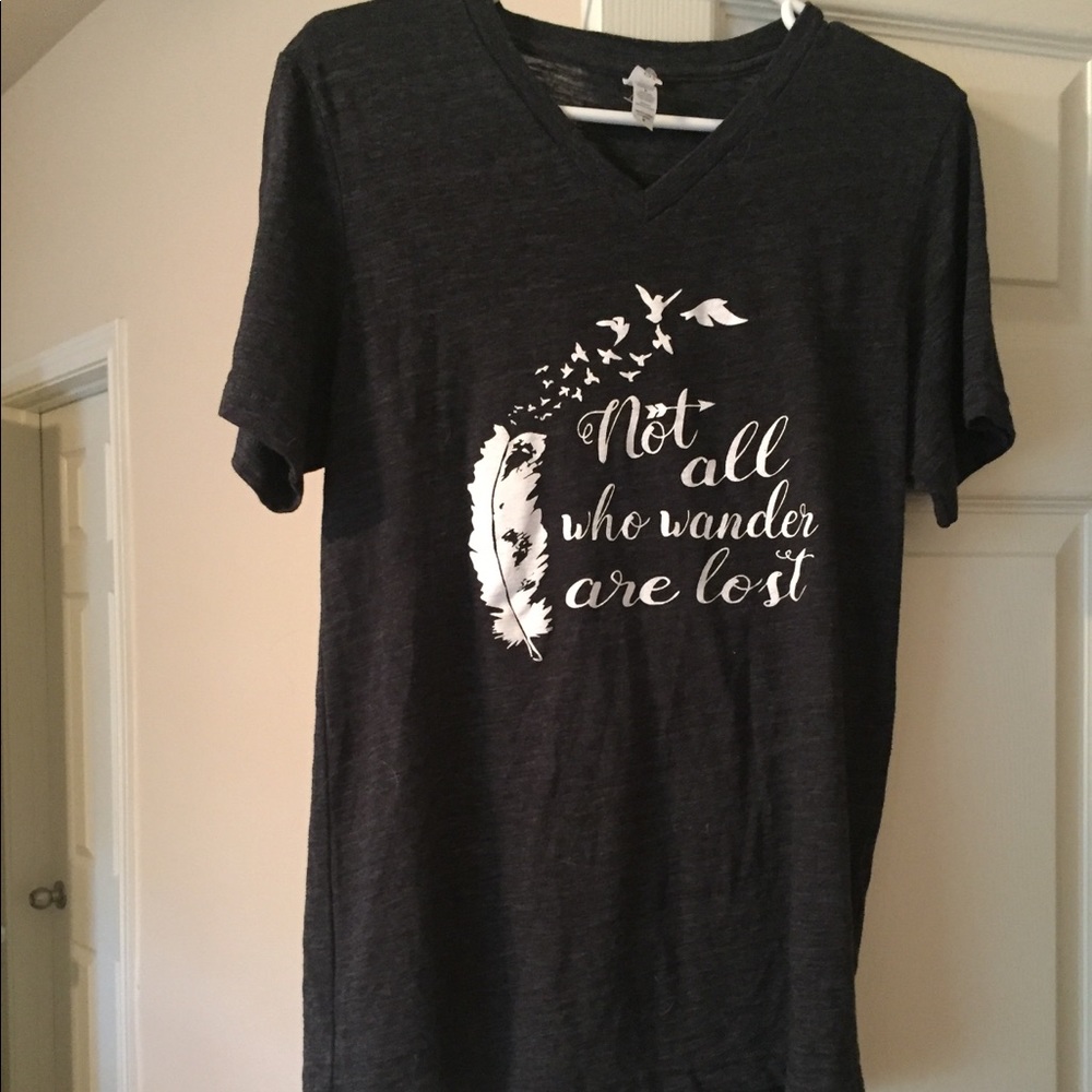 Gray graphic bird tee